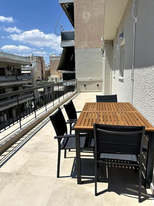 Apartamento Luxury Penthouse In Pagrati Atenas Exterior foto